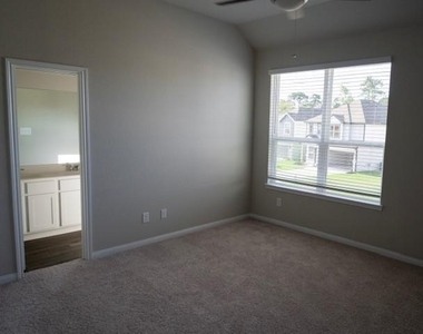 2533 Sturgeon Way - Photo Thumbnail 12