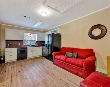 683 Water View Drive - Photo Thumbnail 28