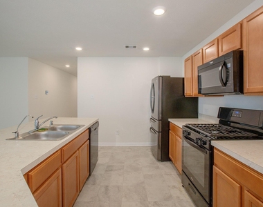 6855 Knoll Spring Way - Photo Thumbnail 4