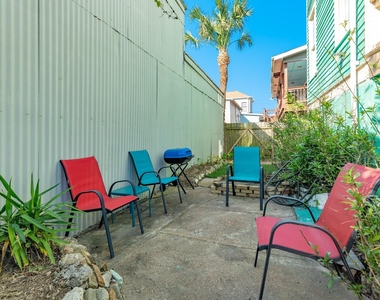 415 14th Street - Photo Thumbnail 6
