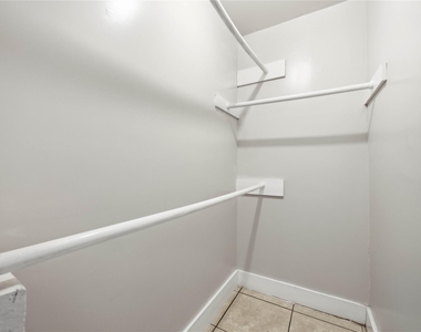 9430 E Avenue K - Photo Thumbnail 16