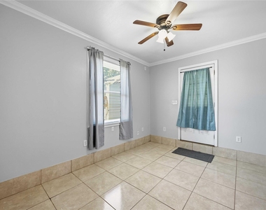 9430 E Avenue K - Photo Thumbnail 11