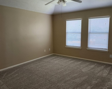8006 Indian Desert Drive - Photo Thumbnail 15