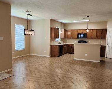 8006 Indian Desert Drive - Photo Thumbnail 3