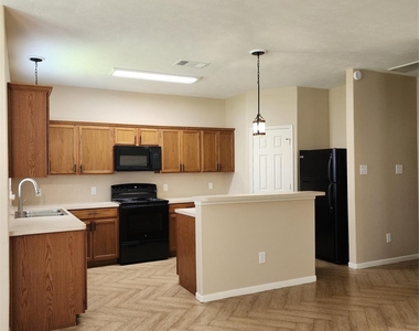 8006 Indian Desert Drive - Photo Thumbnail 4