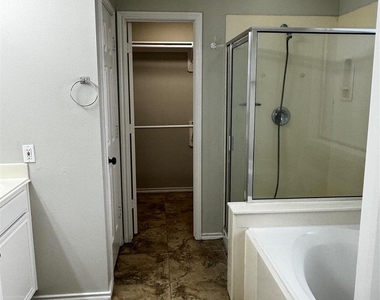 18614 Timbers Dr Drive - Photo Thumbnail 12