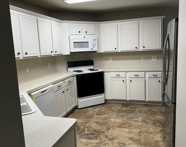 18614 Timbers Dr Drive - Photo Thumbnail 2