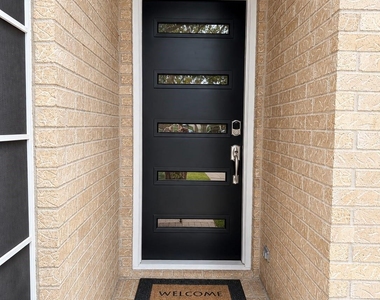 11915 Gardner Park Lane - Photo Thumbnail 6