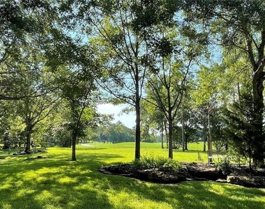 155 April Waters Drive N - Photo Thumbnail 27