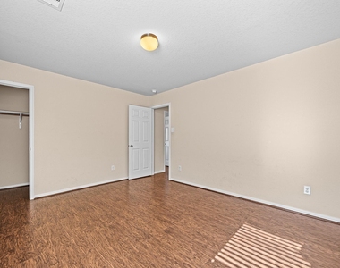 13914 Juniper Bend Lane - Photo Thumbnail 7