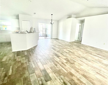 4010 29th Street Sw - Photo Thumbnail 1