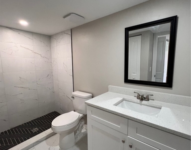 4102 Se 19th Place - Photo Thumbnail 10