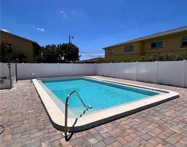 4102 Se 19th Place - Photo Thumbnail 12