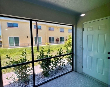 4102 Se 19th Place - Photo Thumbnail 11