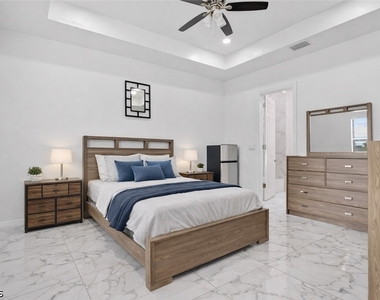 2513 69th Street W - Photo Thumbnail 15