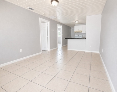 3240 Dora Street - Photo Thumbnail 1