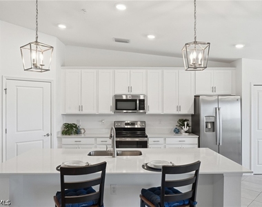 5427 Double Eagle Cir - Photo Thumbnail 5