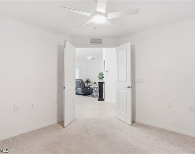 5427 Double Eagle Cir - Photo Thumbnail 15