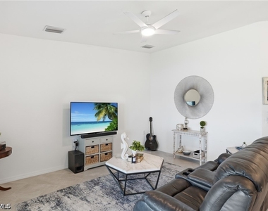 5427 Double Eagle Cir - Photo Thumbnail 12