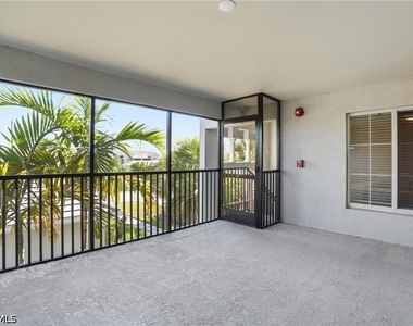 5427 Double Eagle Cir - Photo Thumbnail 4