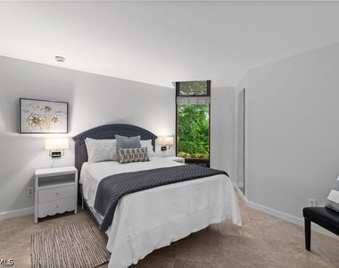 5555 Heron Point Drive - Photo Thumbnail 17