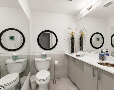5555 Heron Point Drive - Photo Thumbnail 19