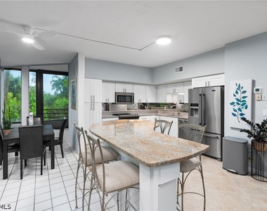 5555 Heron Point Drive - Photo Thumbnail 10