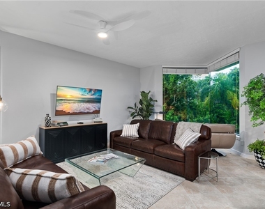 5555 Heron Point Drive - Photo Thumbnail 2