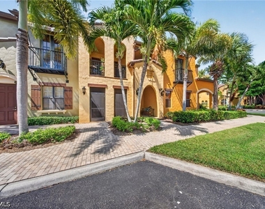 8965 Malibu Lane - Photo Thumbnail 3