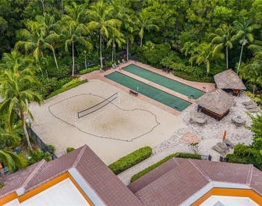 8965 Malibu Lane - Photo Thumbnail 39
