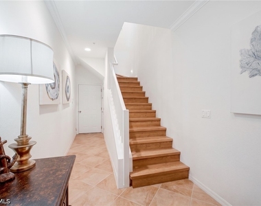 8965 Malibu Lane - Photo Thumbnail 7