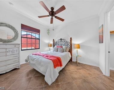 8965 Malibu Lane - Photo Thumbnail 17