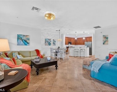 8965 Malibu Lane - Photo Thumbnail 13