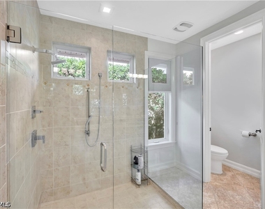 3005 Coco Avenue - Photo Thumbnail 14