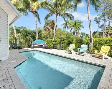 3005 Coco Avenue - Photo Thumbnail 11