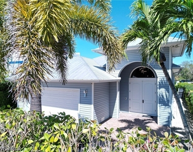 3005 Coco Avenue - Photo Thumbnail 1