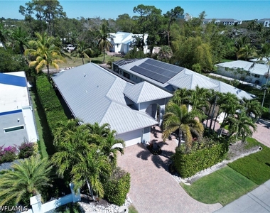 3005 Coco Avenue - Photo Thumbnail 3