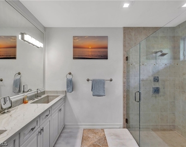 3005 Coco Avenue - Photo Thumbnail 15