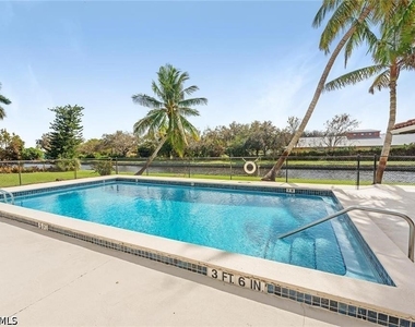 700 Valley Stream Drive - Photo Thumbnail 28