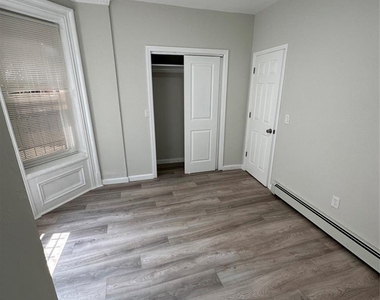 1057 Jersey - Photo Thumbnail 7