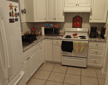 410 Fernandina Street Nw - Photo Thumbnail 3