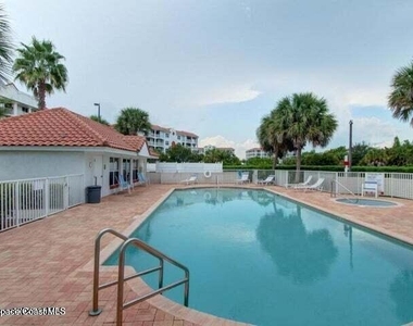 8914 Puerto Del Rio Drive - Photo Thumbnail 17