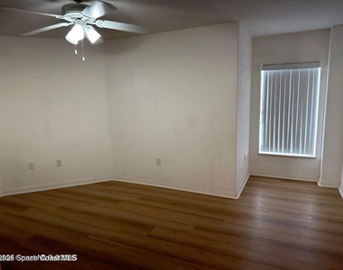 8914 Puerto Del Rio Drive - Photo Thumbnail 6