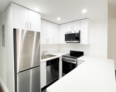 West 73rd Street - Photo Thumbnail 2