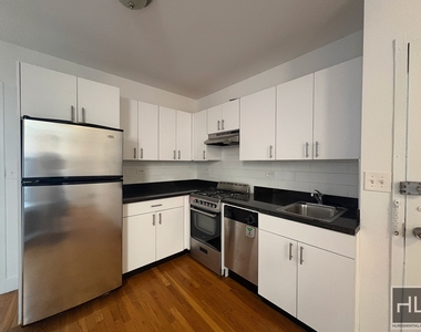 East 87th Street - Photo Thumbnail 2
