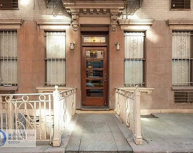 39th Street/Lex Avenue - Photo Thumbnail 4