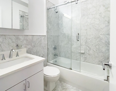 West 73rd Street - Photo Thumbnail 5