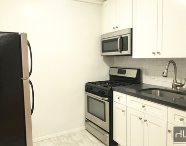East 55 Street - Photo Thumbnail 2