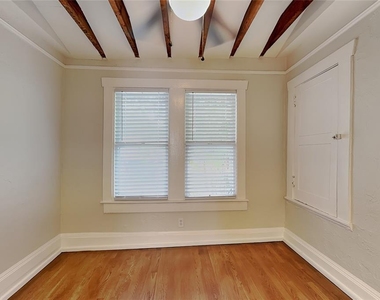 807 1/2 S Fremont Avenue - Photo Thumbnail 4