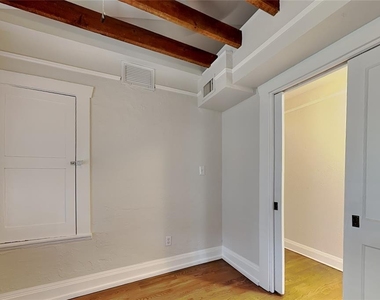 807 1/2 S Fremont Avenue - Photo Thumbnail 5
